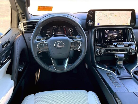 2026 Lexus LX 600 IV, белый, 17403296 рублей - вид 7