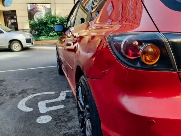 2005 Mazda 3 I (BK), красный, 390000 рублей - вид 16