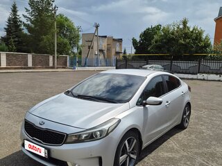 2018 Kia Cerato III Рестайлинг (Classic), серебристый, 1100000 рублей, вид 1