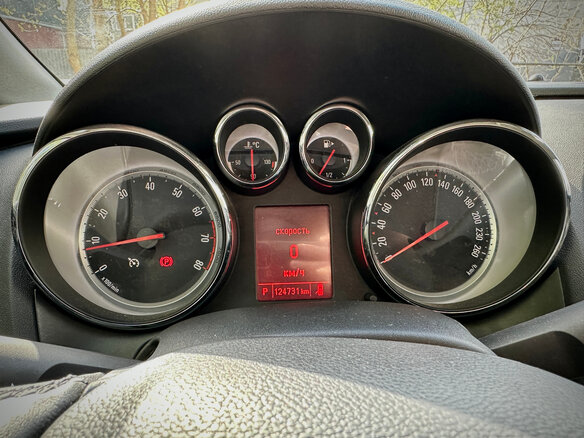 2014 Opel Astra J Рестайлинг, белый, 705000 рублей - вид 13