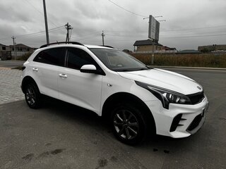 2021 Kia Rio X IV Рестайлинг, белый, 1650000 рублей, вид 5