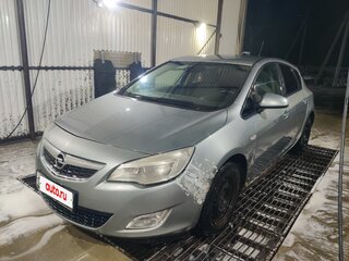 2010 Opel Astra J, серебристый, 450000 рублей, вид 1