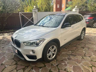 2016 BMW X1 20i xDrive II (F48), белый, 2030000 рублей, вид 5