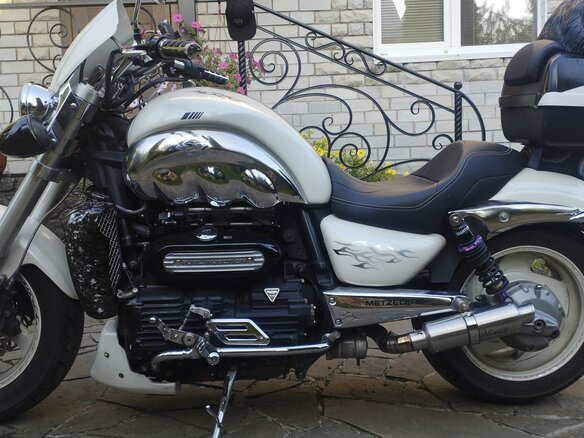 2005 Triumph Rocket III, белый, 999999 рублей - вид 7