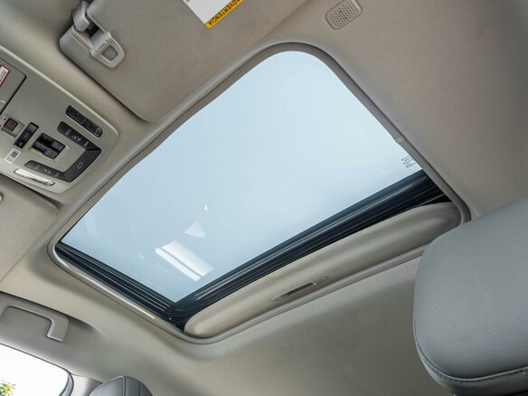 2021 Toyota Sienna IV, зелёный, 3960000 рублей - вид 13