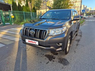 2019 Toyota Land Cruiser Prado 150 Series Рестайлинг 2, серый, 3850000 рублей, вид 1