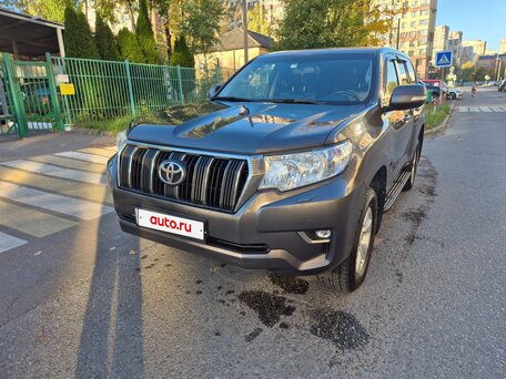 2019 Toyota Land Cruiser Prado 150 Series Рестайлинг 2, серый, 3850000 рублей, вид 1