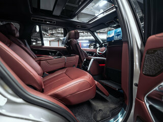 2026 Land Rover Range Rover P400 MHEV V, серый, 23300000 рублей, вид 3