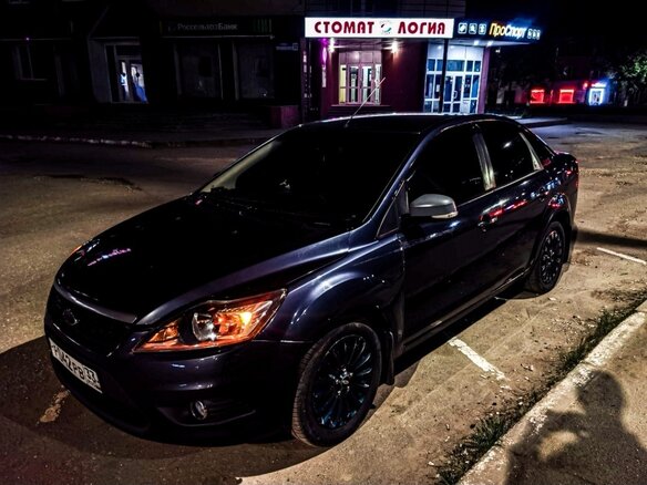 2008 Ford Focus II Рестайлинг, серый, 360000 рублей - вид 3