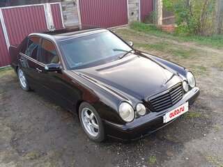 2000 Mercedes-Benz E-Класс 240 II (W210, S210) Рестайлинг, синий, 600000 рублей, вид 5