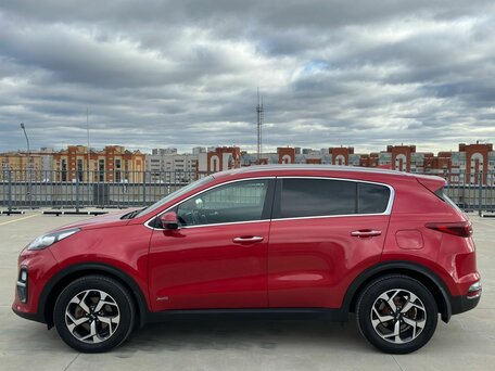 2019 Kia Sportage IV Рестайлинг, красный, 2380000 рублей, вид 2