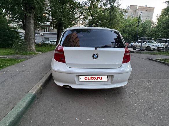 2010 BMW 1 серии 118i I (E81/E82/E87/E88) Рестайлинг, белый - вид 6