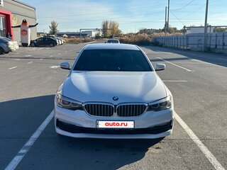2018 BMW 5 серии 520d xDrive VII (G30/G31/G38), белый, 2999000 рублей, вид 2
