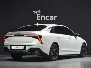 2023 Kia K5 III Рестайлинг, белый, 2680000 рублей, вид 3
