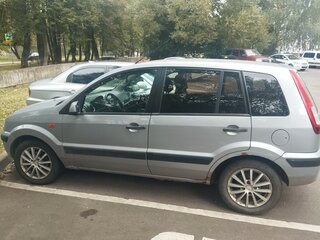 2007 Ford Fusion I Рестайлинг, серебристый, 390000 рублей, вид 3