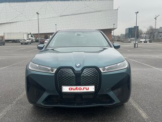 2021 BMW iX xDrive40 I (I20), синий, 6500000 рублей, вид 4