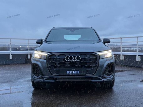 2026 Audi Q7 45 TFSI II (4M) Рестайлинг 2, серый, 10490000 рублей, вид 2