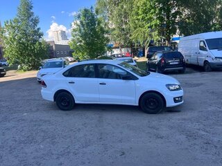 2019 Volkswagen Polo V Рестайлинг, белый, 470000 рублей, вид 2