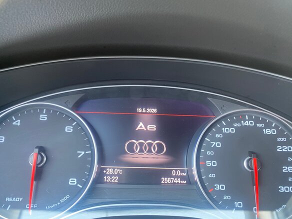 2016 Audi A6 IV (C7) Рестайлинг, чёрный, 1750000 рублей - вид 8