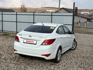 2015 Hyundai Solaris I Рестайлинг, белый, 1120000 рублей, вид 4