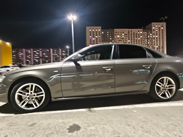 2014 Audi A4 IV (B8) Рестайлинг, серый, 1800000 рублей - вид 3