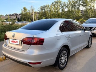 2013 Volkswagen Jetta VI, серебристый, 950000 рублей, вид 5