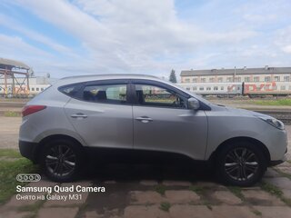 2013 Hyundai ix35 I Рестайлинг, серый, 1650000 рублей, вид 4