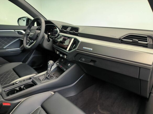 2026 Audi Q3 35 TFSI II (F3), серый, 4320000 рублей - вид 6