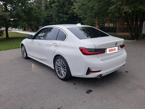 2022 BMW 3 серии 320i VII (G2x), белый, 3900000 рублей - вид 5