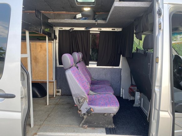 2010 Mercedes-Benz Sprinter, серебристый, 1650000 рублей - вид 12