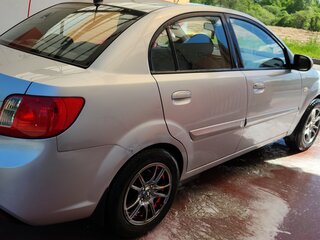 2010 Kia Rio II Рестайлинг, серебристый, 350000 рублей, вид 3