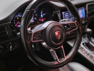 2019 Porsche Macan I Рестайлинг, красный, 3990000 рублей, вид 4
