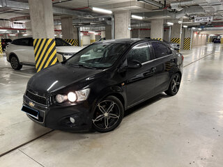2014 Chevrolet Aveo II, чёрный, 550000 рублей, вид 1