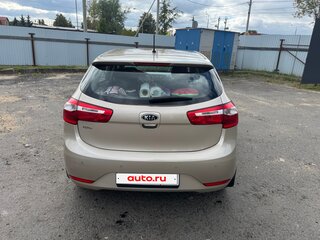 2012 Kia Rio 4-speed III, бежевый, 950000 рублей, вид 5