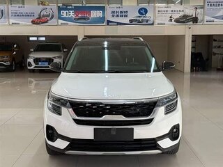 2021 Kia KX3, белый, 1750000 рублей, вид 2