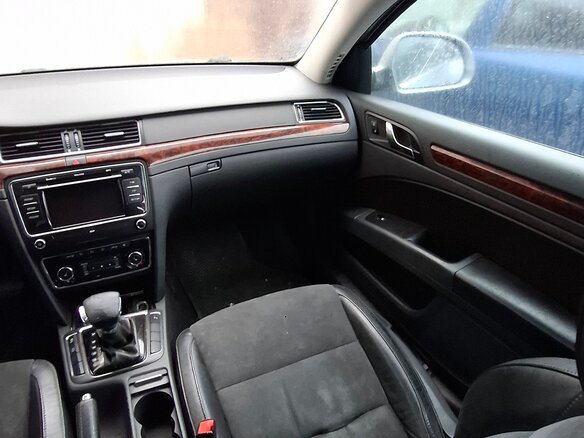 2012 Skoda Superb II, серый, 900000 рублей - вид 9