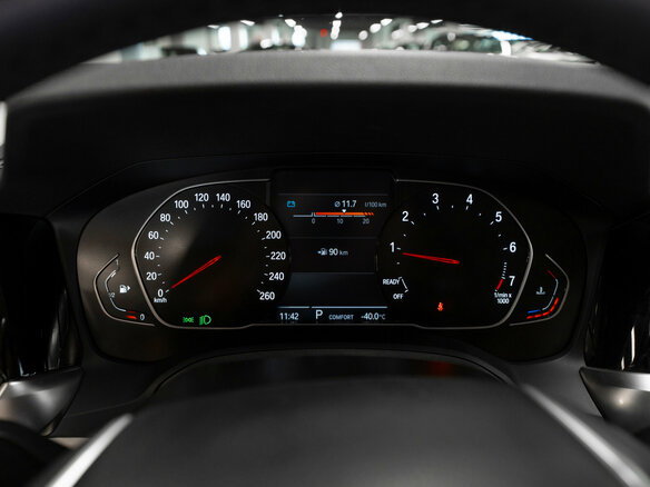 2021 BMW 3 серии 318i VII (G2x), чёрный, 2480000 рублей - вид 10