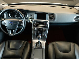 2016 Volvo S60 II Рестайлинг, белый, 1495000 рублей, вид 5