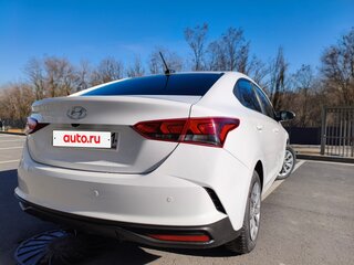 2022 Hyundai Solaris II Рестайлинг, белый, 1500000 рублей, вид 5
