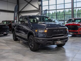 2025 Ram 1500 Crew Cab V Рестайлинг, синий, 8590000 рублей, вид 3
