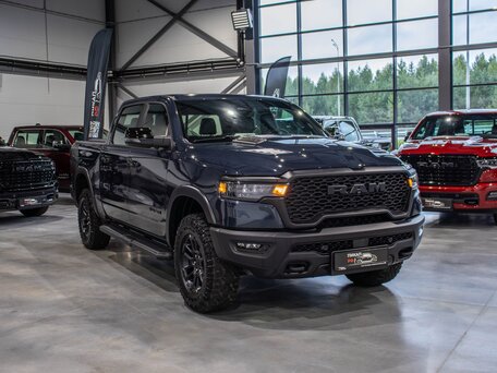 2025 Ram 1500 Crew Cab V Рестайлинг, синий, 8490000 рублей, вид 3