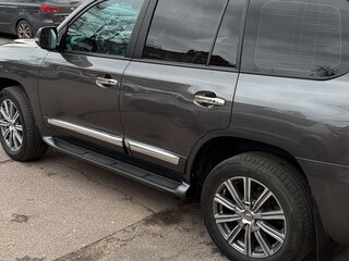 2013 Toyota Land Cruiser 200 Series Рестайлинг 1, серый, 3250000 рублей, вид 3