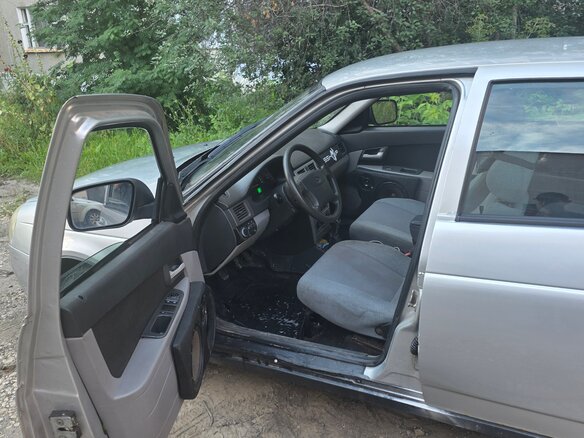 2009 Lada (ВАЗ) Priora I, серый, 265000 рублей - вид 13