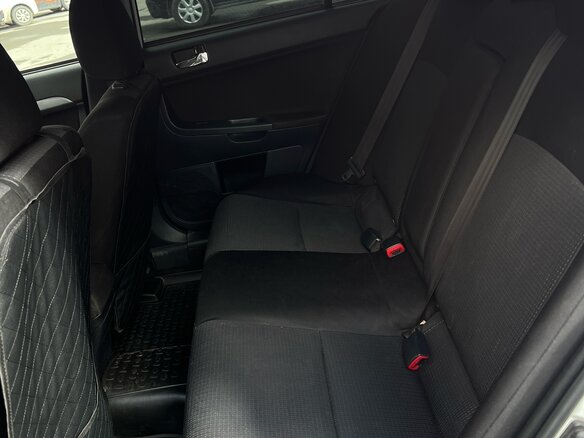 2011 Mitsubishi Lancer X Рестайлинг, белый, 800000 рублей - вид 7