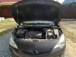 2012 Opel Astra GTC J Рестайлинг, чёрный, 800000 рублей, вид 2