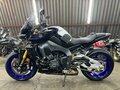2021 Yamaha MT-10SP, серебристый, 1780000 рублей - вид 2