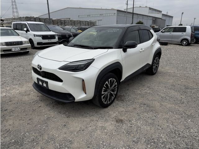 Открыть фотографии: Toyota Yaris Cross I