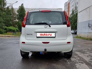 2011 Nissan Note I Рестайлинг, белый, 800000 рублей, вид 3