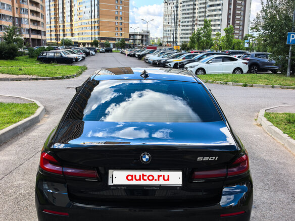 2021 BMW 5 серии 520i VII (G30/G31/G38) Рестайлинг, чёрный, 4590000 рублей - вид 4