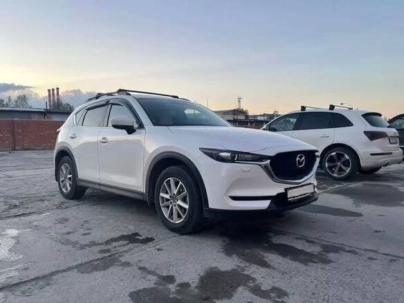 2017 Mazda CX-5 II, белый, 1880000 рублей - вид 2